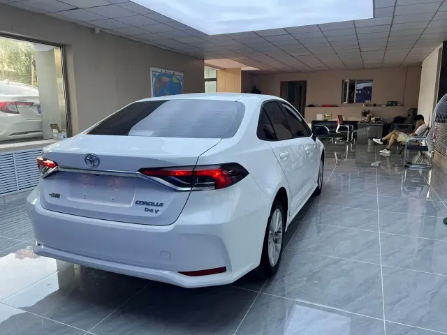 Toyota Corolla — Фото автомобиля 6