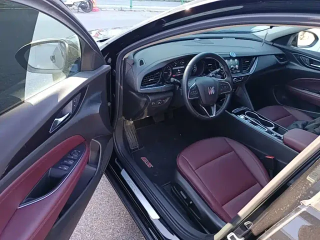 Buick Regal — Фото автомобиля 15