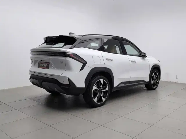 Geely Galaxy L7 — Фото автомобиля 2