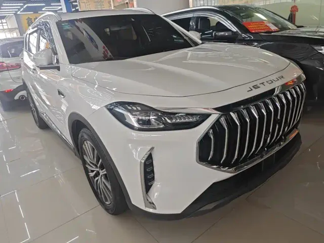 Jetour X70 Plus — Фото автомобиля 3