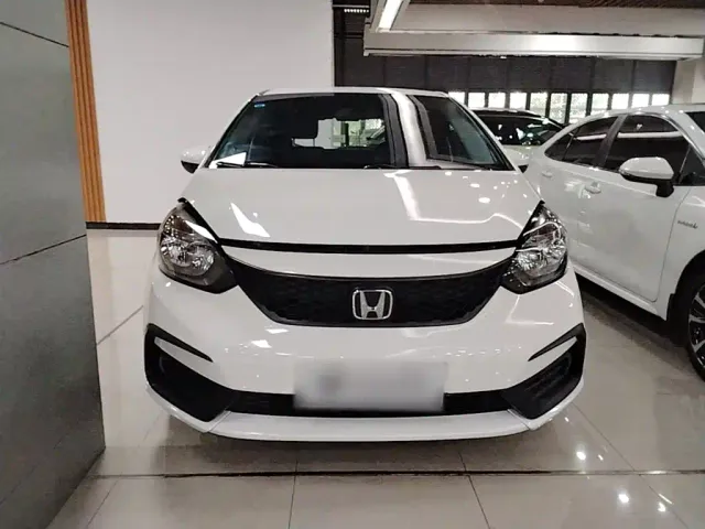 Honda Fit — Фото автомобиля 2