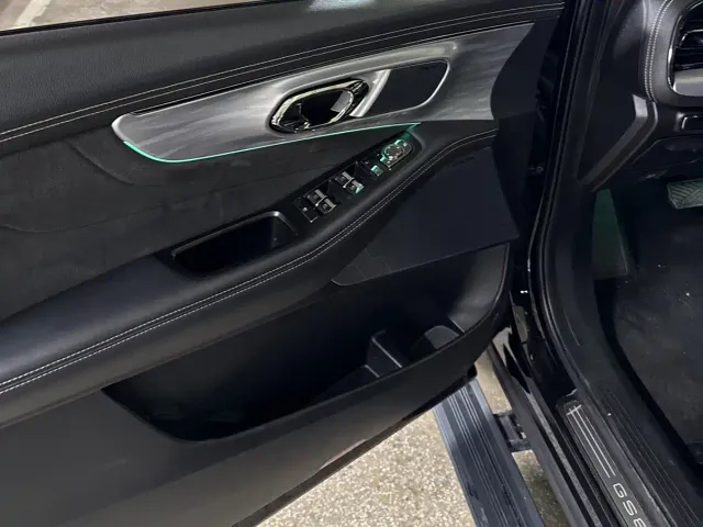 GAC Trumpchi GS8 — Фото автомобиля 8