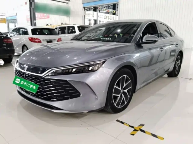 Фотография автомобиля — BYD Qin L