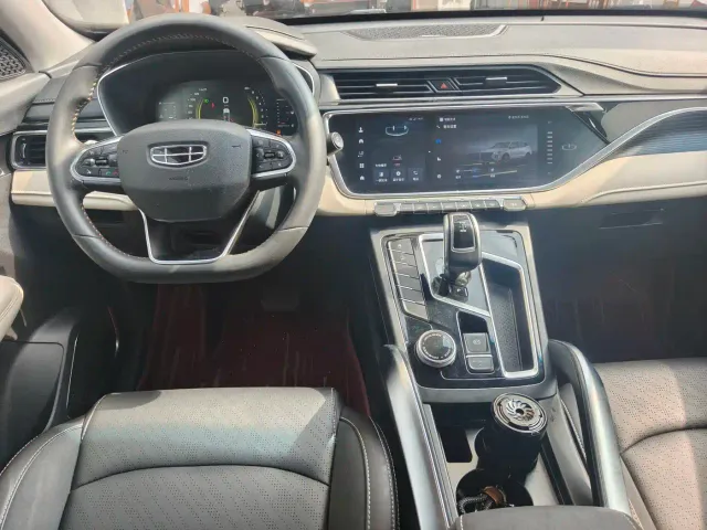 Geely Boyue — Фото автомобиля 6