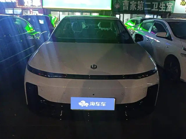 Leapmotor B01 — Фото автомобиля 2