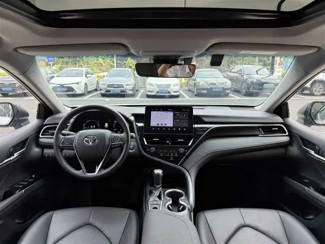 Toyota Camry — Фото автомобиля 24