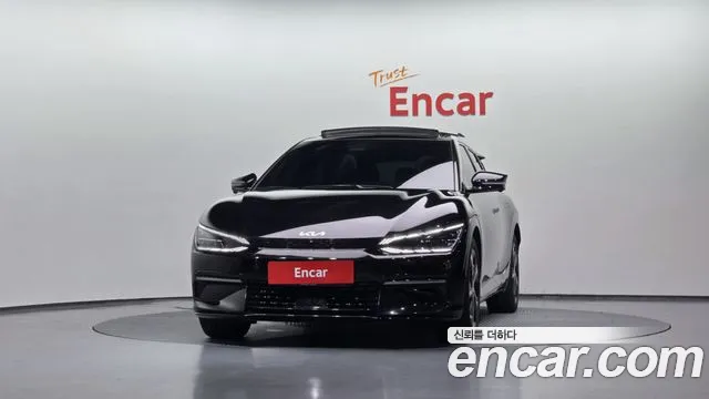 Kia EV6 — Фото автомобиля 3