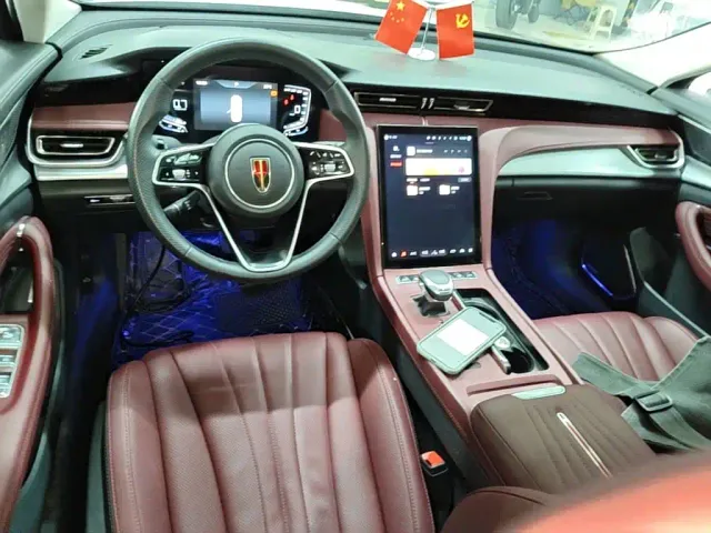 Hongqi H5 — Фото автомобиля 9