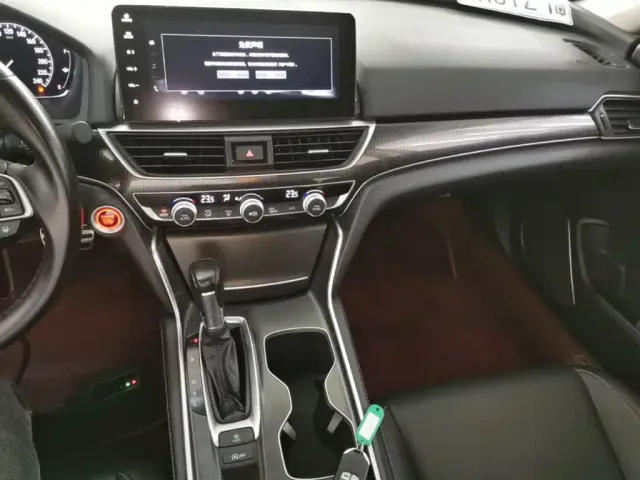 Honda Accord — Фото автомобиля 13