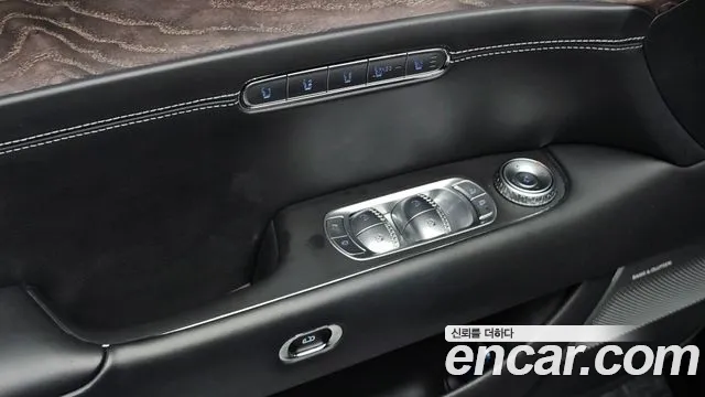 Genesis G90 Бензин 3.5 турбо AWD — Фото автомобиля 24