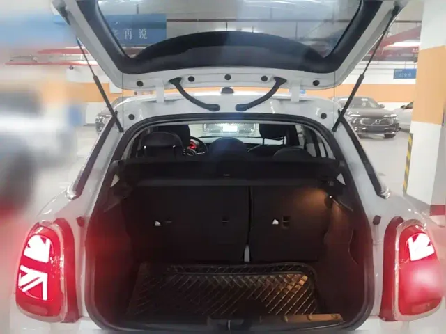 MINI Hatch — Фото автомобиля 23
