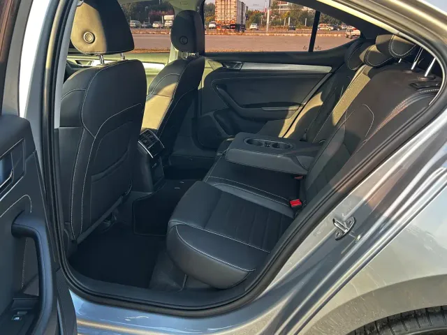 Skoda Superb — Фото автомобиля 11