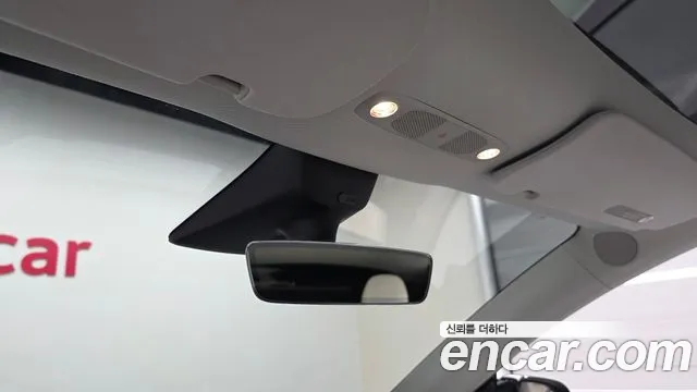 Tesla Model Y — Фото автомобиля 19