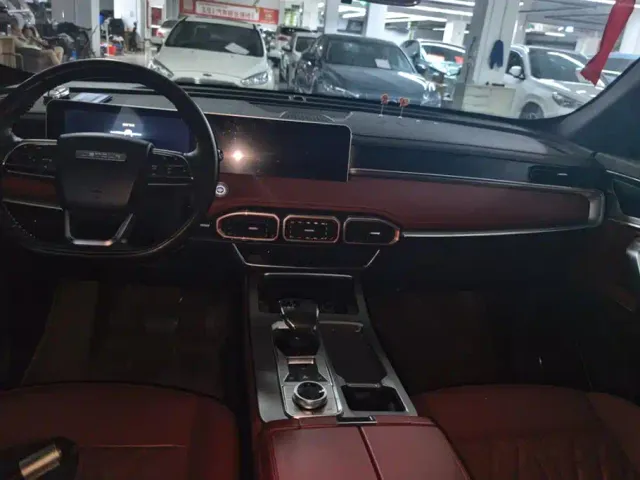 Jetour X70 Plus — Фото автомобиля 16