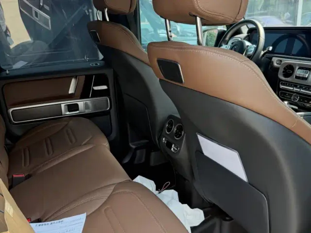 Mercedes-Benz G-Class — Фото автомобиля 2