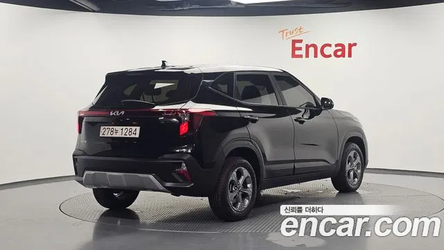 Kia Seltos — Фото автомобиля 2