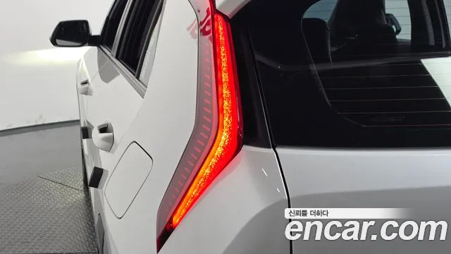 Kia Niro The All New — Фото автомобиля 8