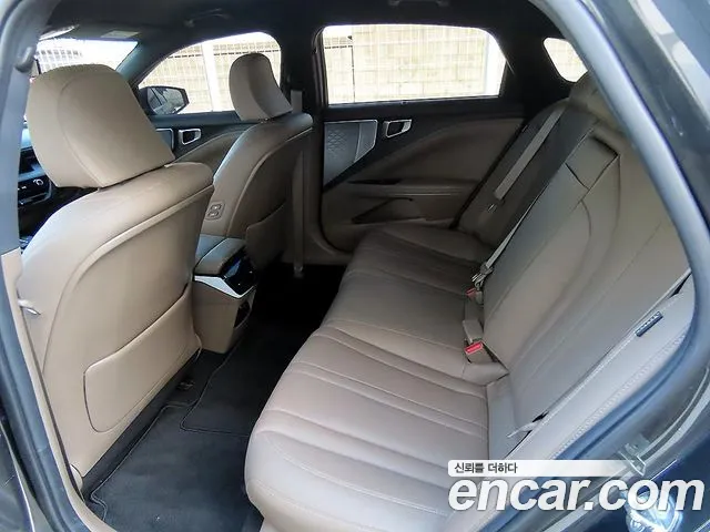 Kia K8 — Фото автомобиля 6