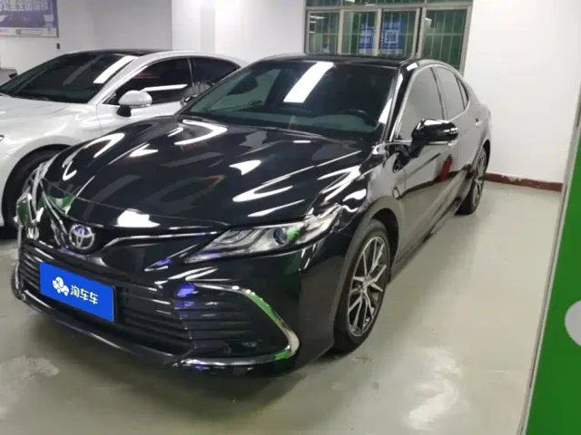 Фотография автомобиля — Toyota Camry