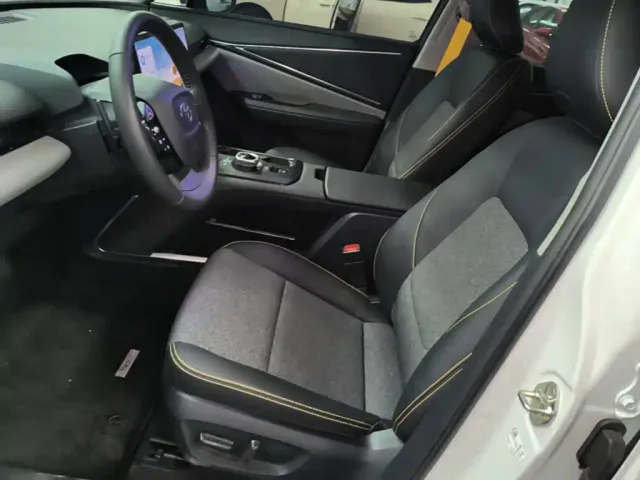 Toyota bZ5 — Фото автомобиля 14