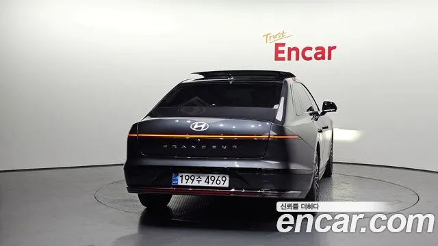 Hyundai Grandeur — Фото автомобиля 3