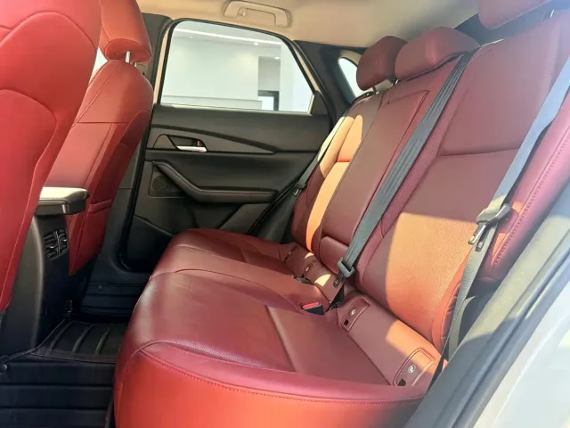 Mazda CX-30 — Фото автомобиля 8