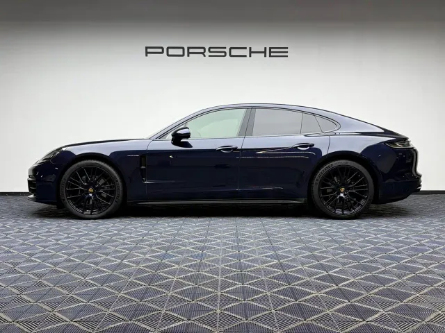 Porsche Panamera — Фото автомобиля 7