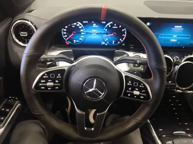 Mercedes-Benz GLB-Class — Фото автомобиля 10