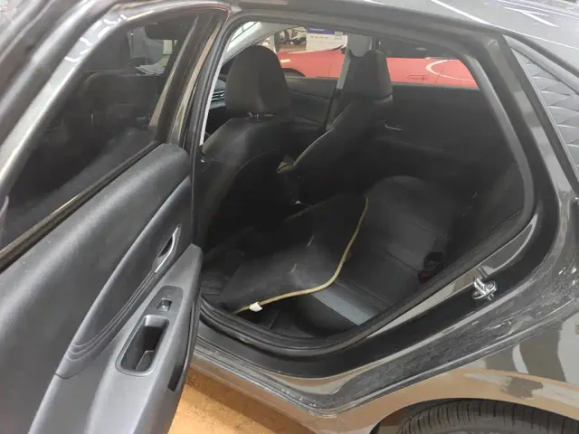 Hyundai Elantra — Фото автомобиля 8