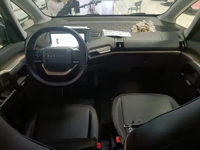 Baojun KiWi EV — Фото автомобиля 9