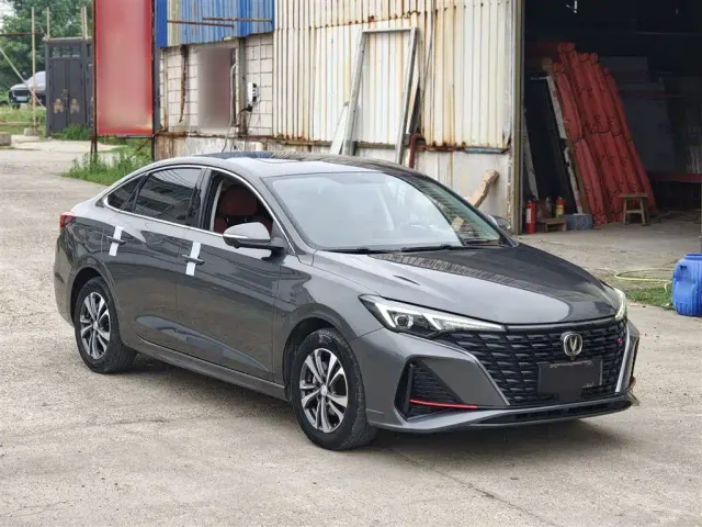 Changan Eado — Фото автомобиля 6