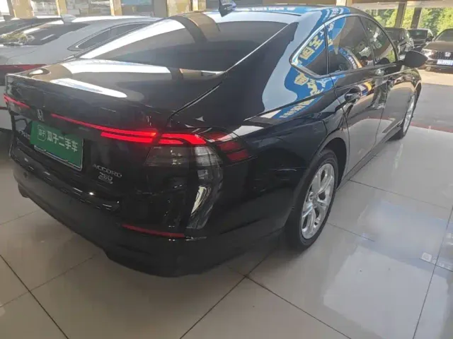 Honda Accord — Фото автомобиля 6