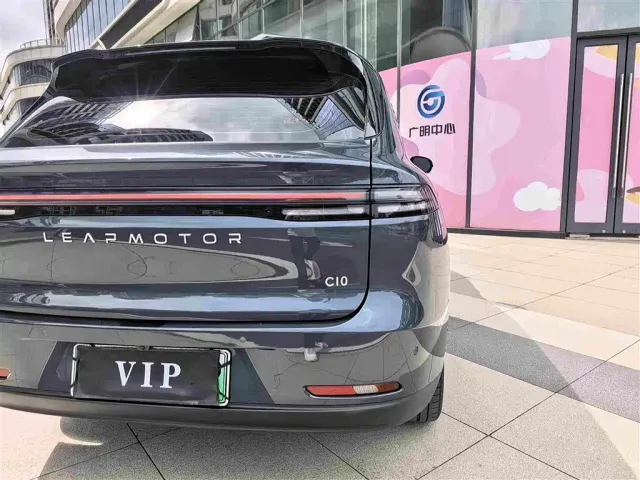 Leapmotor C10 — Фото автомобиля 10