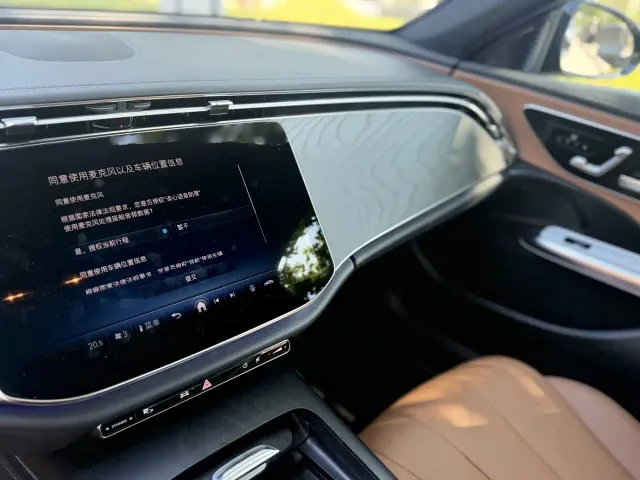Mercedes-Benz E-Class — Фото автомобиля 18