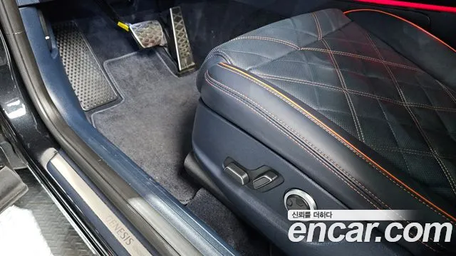 Genesis GV70 — Фото автомобиля 27