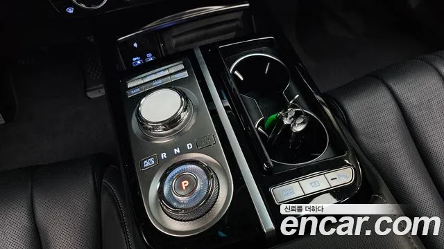 Genesis G80 RG3 — Фото автомобиля 12