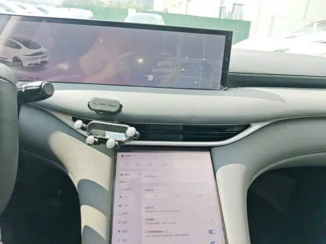 IM Motors LS6 — Фото автомобиля 12