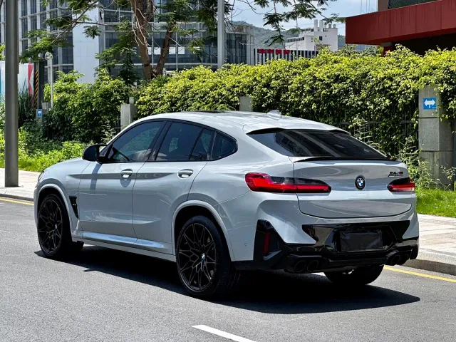 BMW X4 M — Фото автомобиля 12