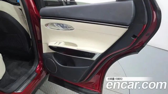 Genesis GV70 — Фото автомобиля 14