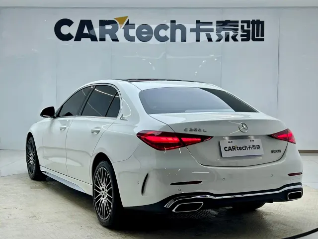 Mercedes-Benz C-Class — Фото автомобиля 2