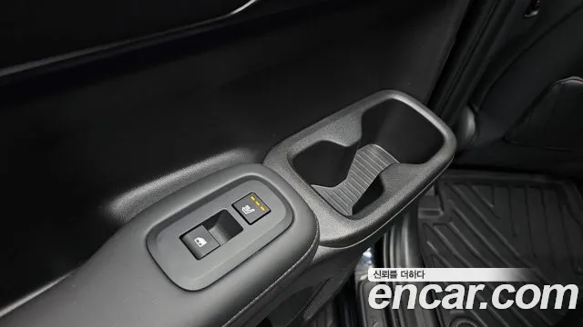 Hyundai Santafe — Фото автомобиля 16
