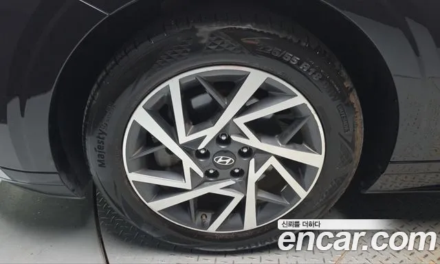 Hyundai Grandeur GN7 — Фото автомобиля 5