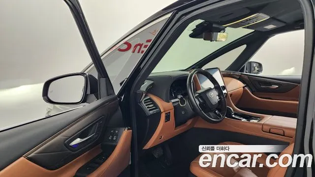 Toyota Alphard — Фото автомобиля 10