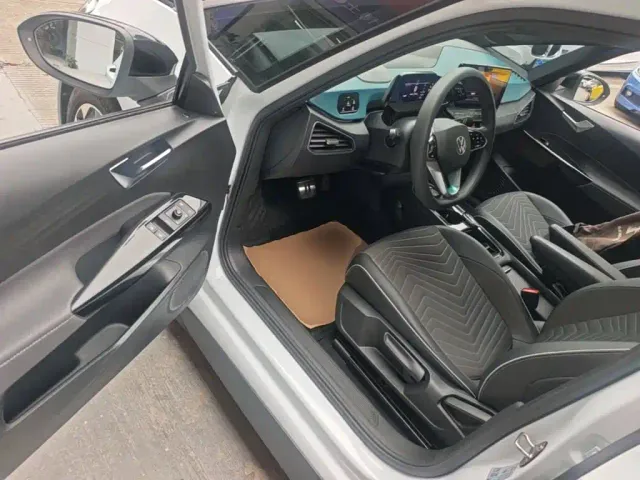 Volkswagen ID.3 — Фото автомобиля 15