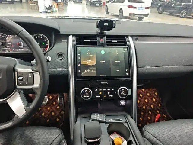 Land Rover Discovery — Фото автомобиля 8
