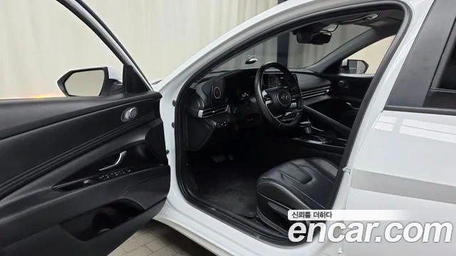 Hyundai Avante CN7 — Фото автомобиля 15