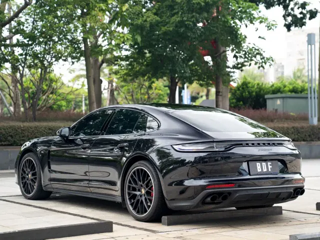 Porsche Panamera — Фото автомобиля 6