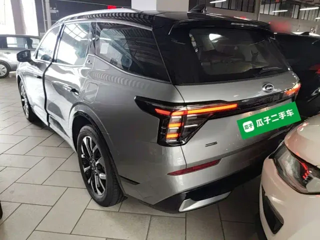 Ford Edge — Фото автомобиля 4