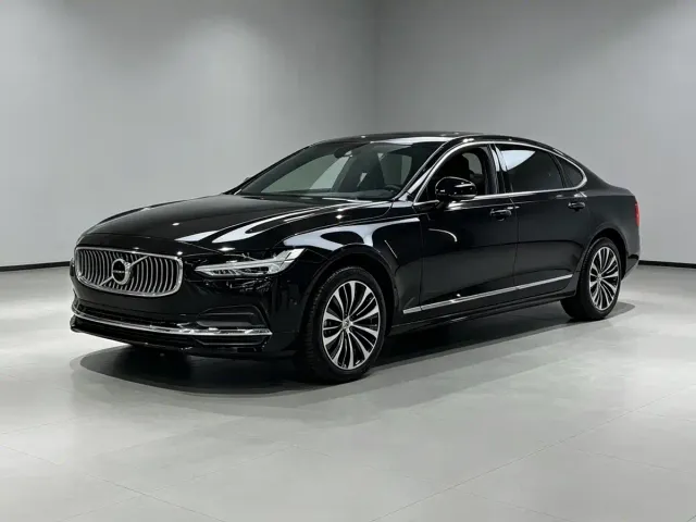 Фотография автомобиля — Volvo S90