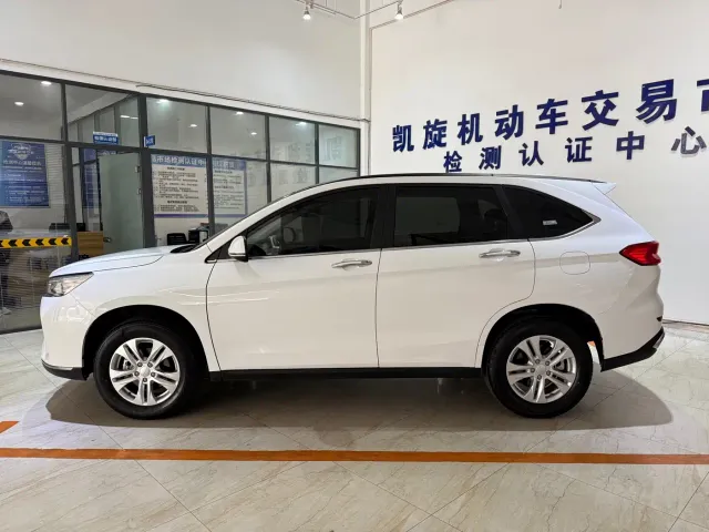 Haval M6 — Фото автомобиля 7